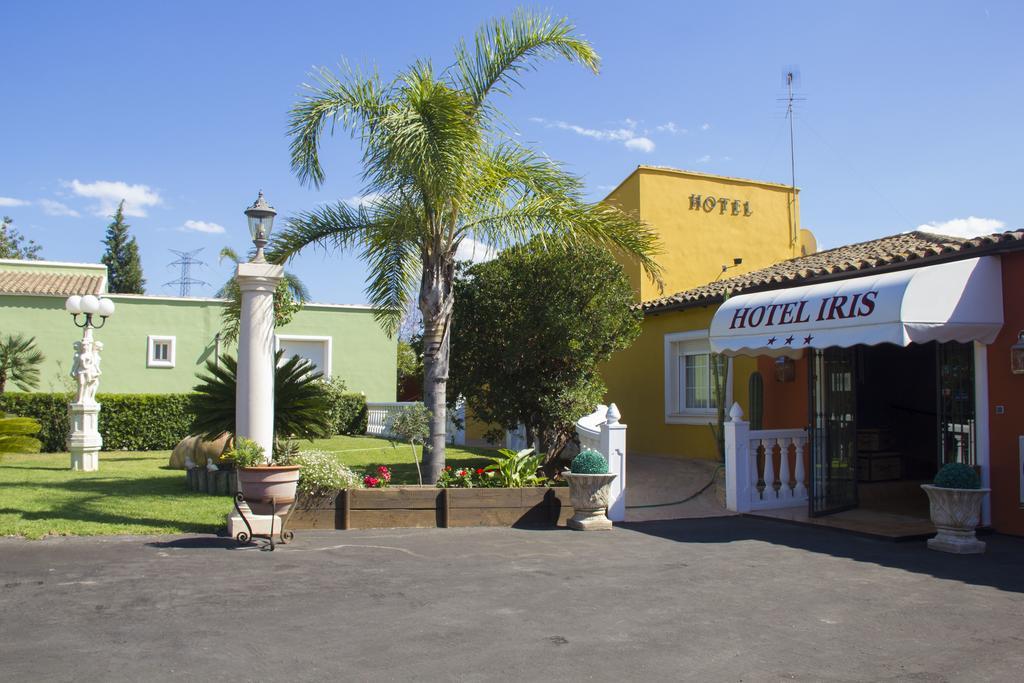 Hotel Iris Ля Элиана Экстерьер фото