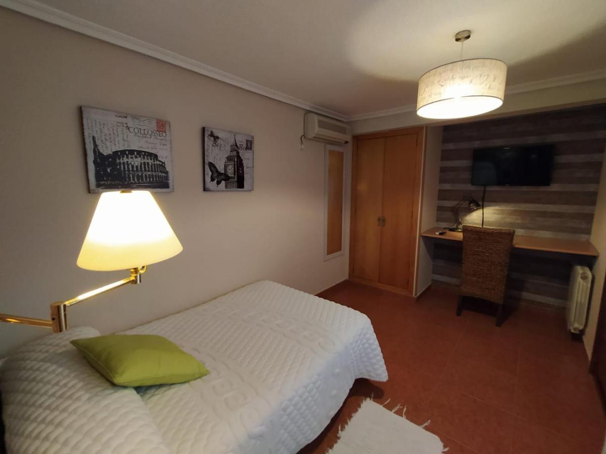 Hotel Iris Ля Элиана Экстерьер фото